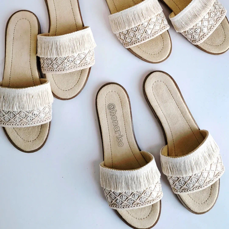 صندل زنانه طرح سنتی