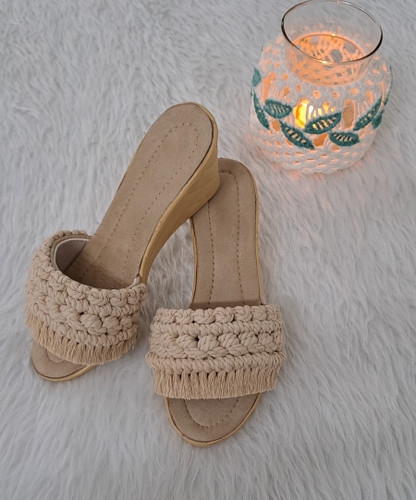 صندل مکرومه